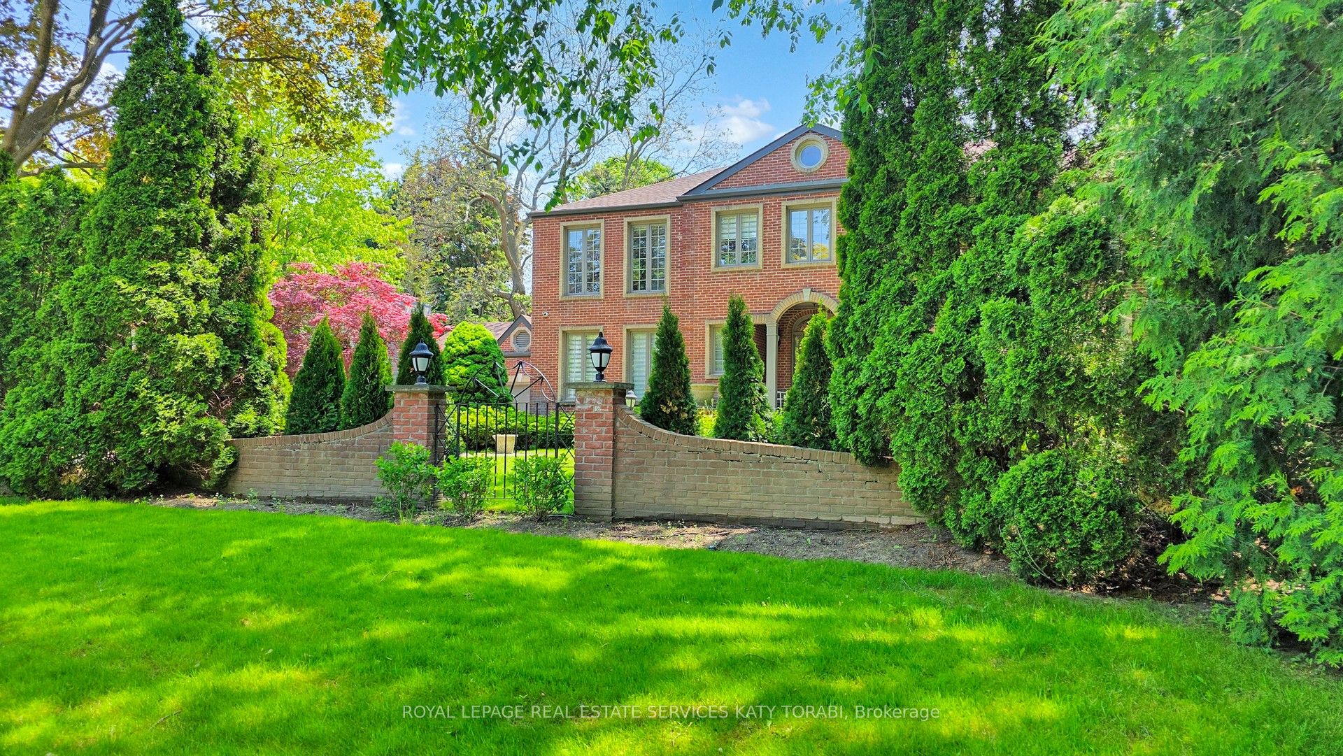 For Sale: 21 Forest Heights Boulevard, Toronto C12, ON M2L 1G4, Toronto C12, ON