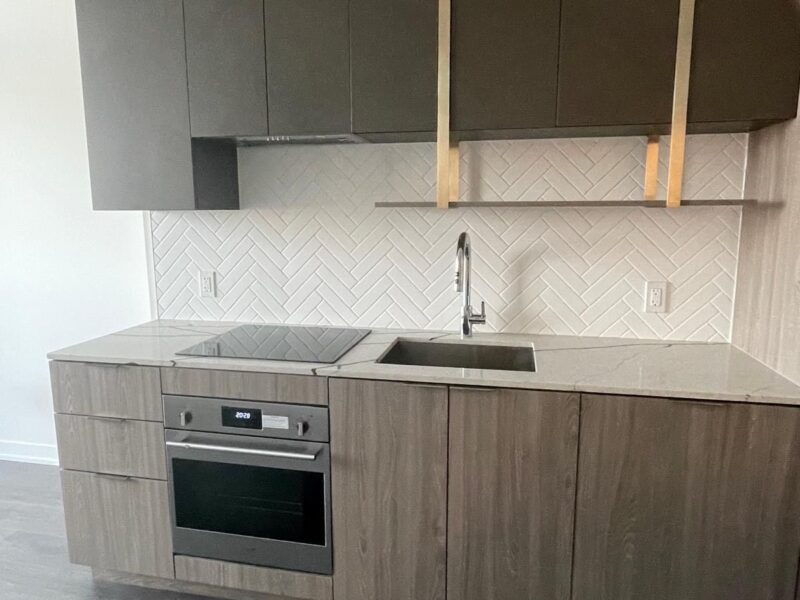 For Lease: 15 Holmes Avenue 3007, Toronto C14, ON M2N 4L8, Toronto C14, ON