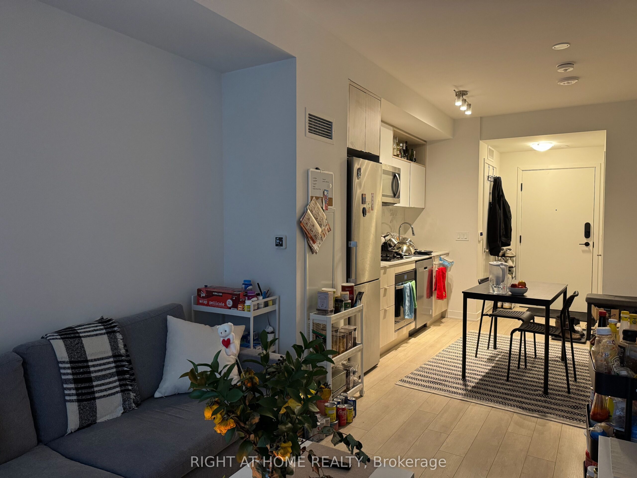 For Lease: 121 Sherbourne Street 641, Toronto C08, ON M5A 0W8, Toronto C08, ON