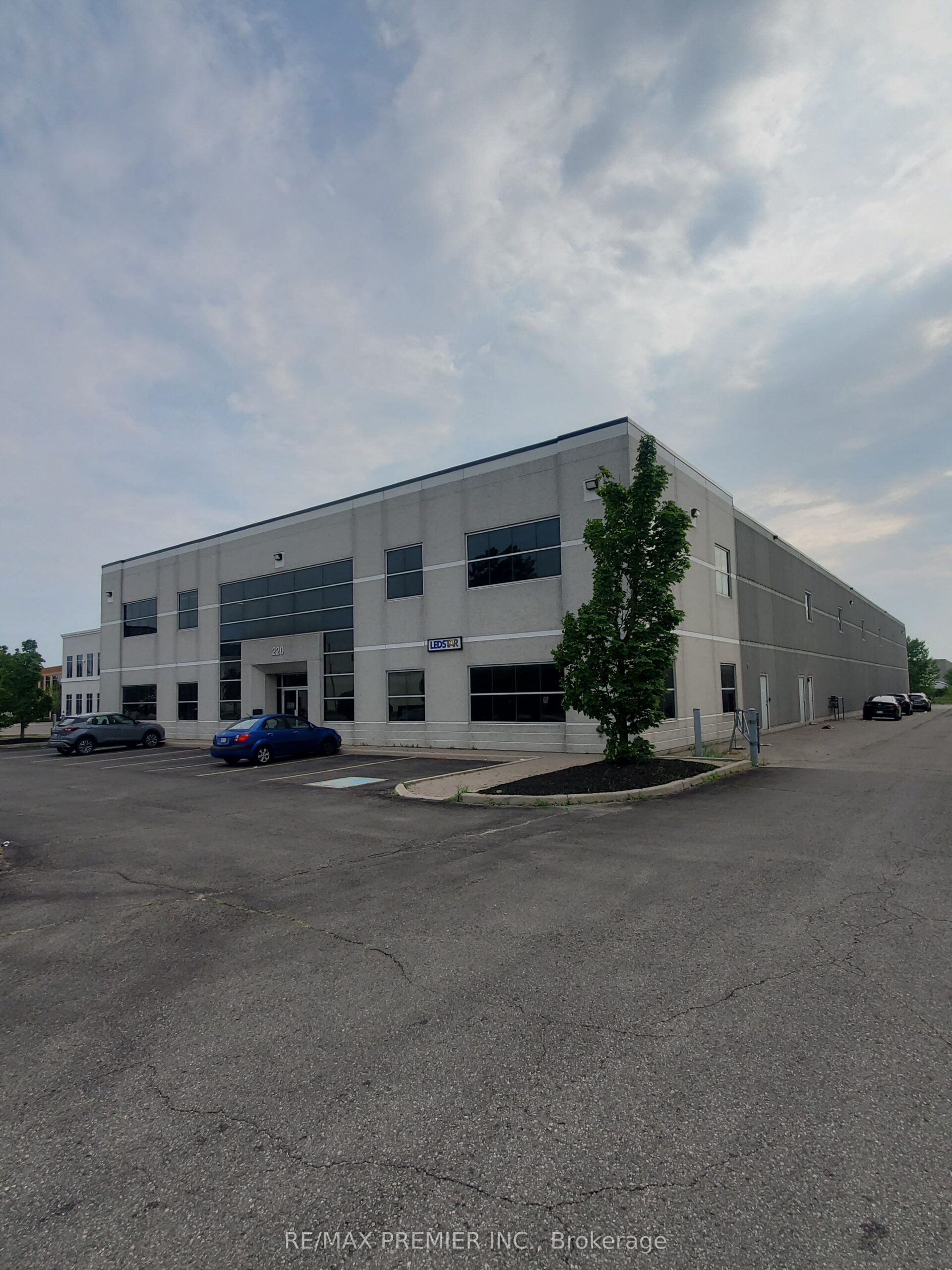 For Lease: 220 Creditview Road B, Vaughan, ON L4L 9N4, Vaughan, ON