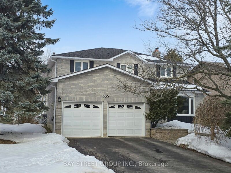 For Sale: 535 Malvern Crescent, Newmarket, ON L3Y 7L7, Newmarket, ON