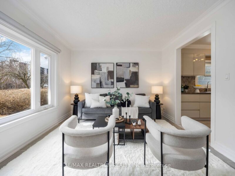 For Sale: 40 Highland Park Boulevard, Markham, ON L3T 1B3, Markham, ON