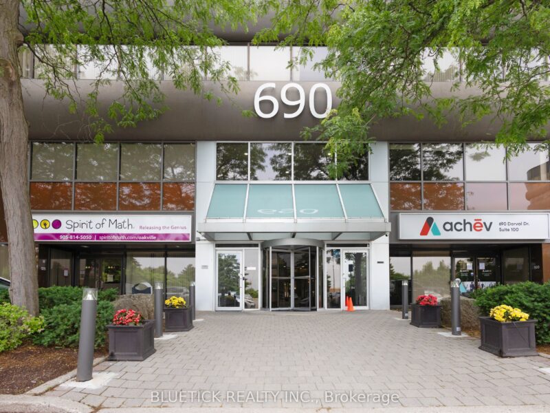 For Lease: 690 Dorval Drive 702, Oakville, ON L6K 3V7, Oakville, ON