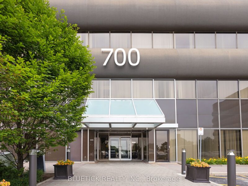For Lease: 700 Dorval Drive 202, Oakville, ON L6K 3V7, Oakville, ON