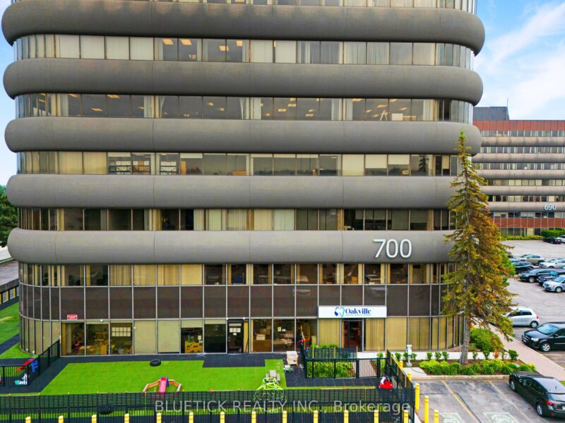 For Lease: 700 Dorval Drive 300, Oakville, ON L6K 3V7, Oakville, ON