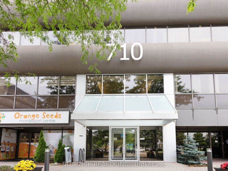 For Lease: 710 Dorval Drive 301, Oakville, ON L6K 3V7, Oakville, ON