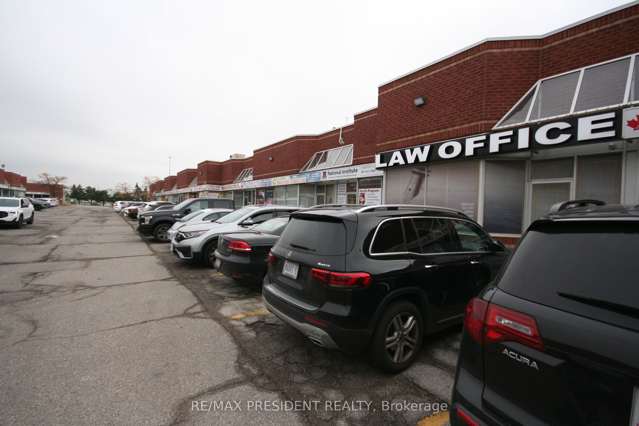 For Lease: 7955 Torbram Road 15, Brampton, ON L6T 5B9, Brampton, ON