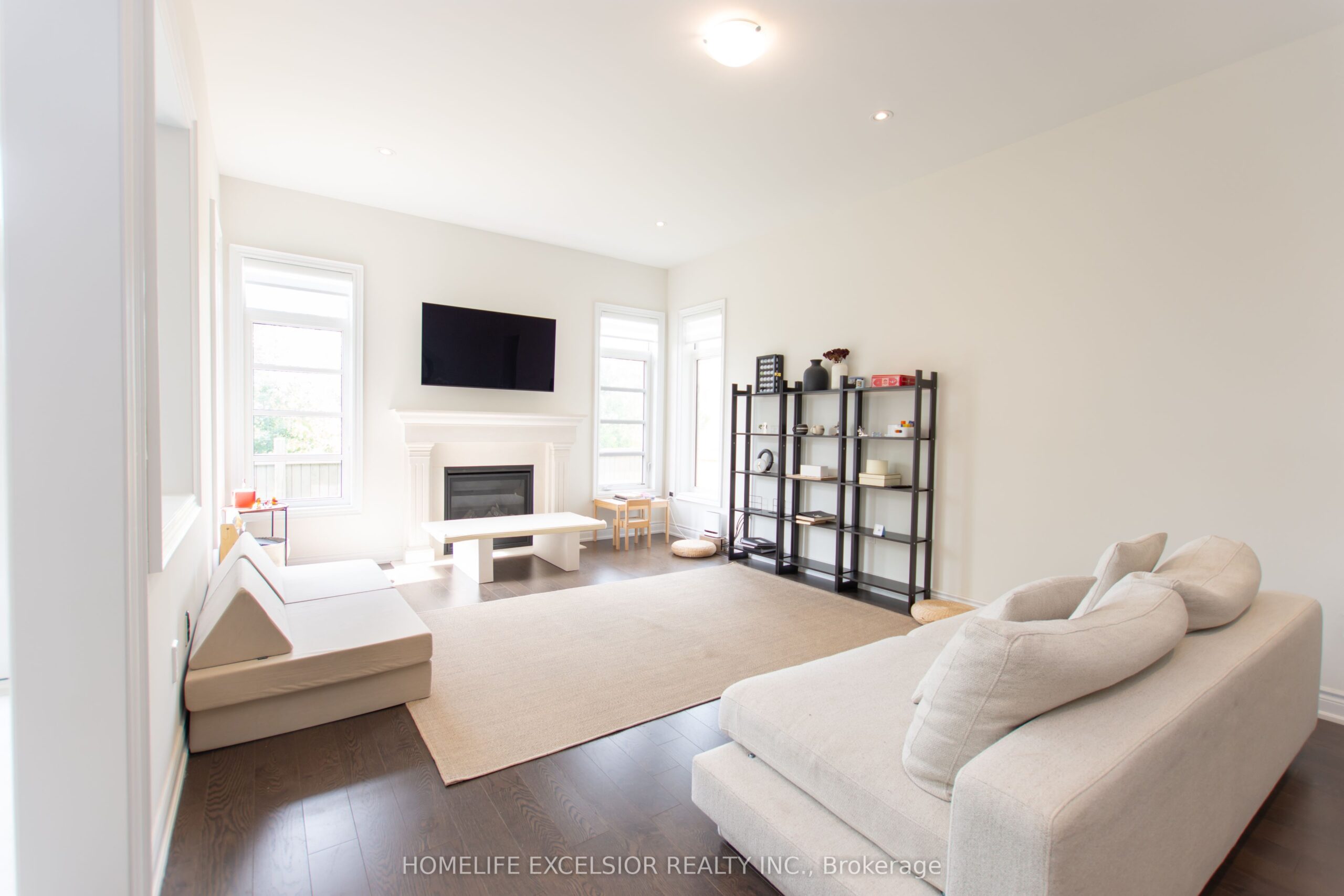 For Sale: 3128 Parsonage Crescent, Oakville, ON L6H 0T9, Oakville, ON