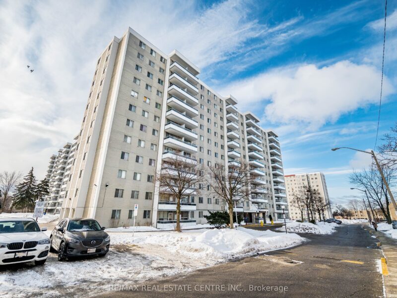 For Sale: 200 Lotherton Pathway Pathway 509, Toronto W04, ON M6B 2G8, Toronto W04, ON