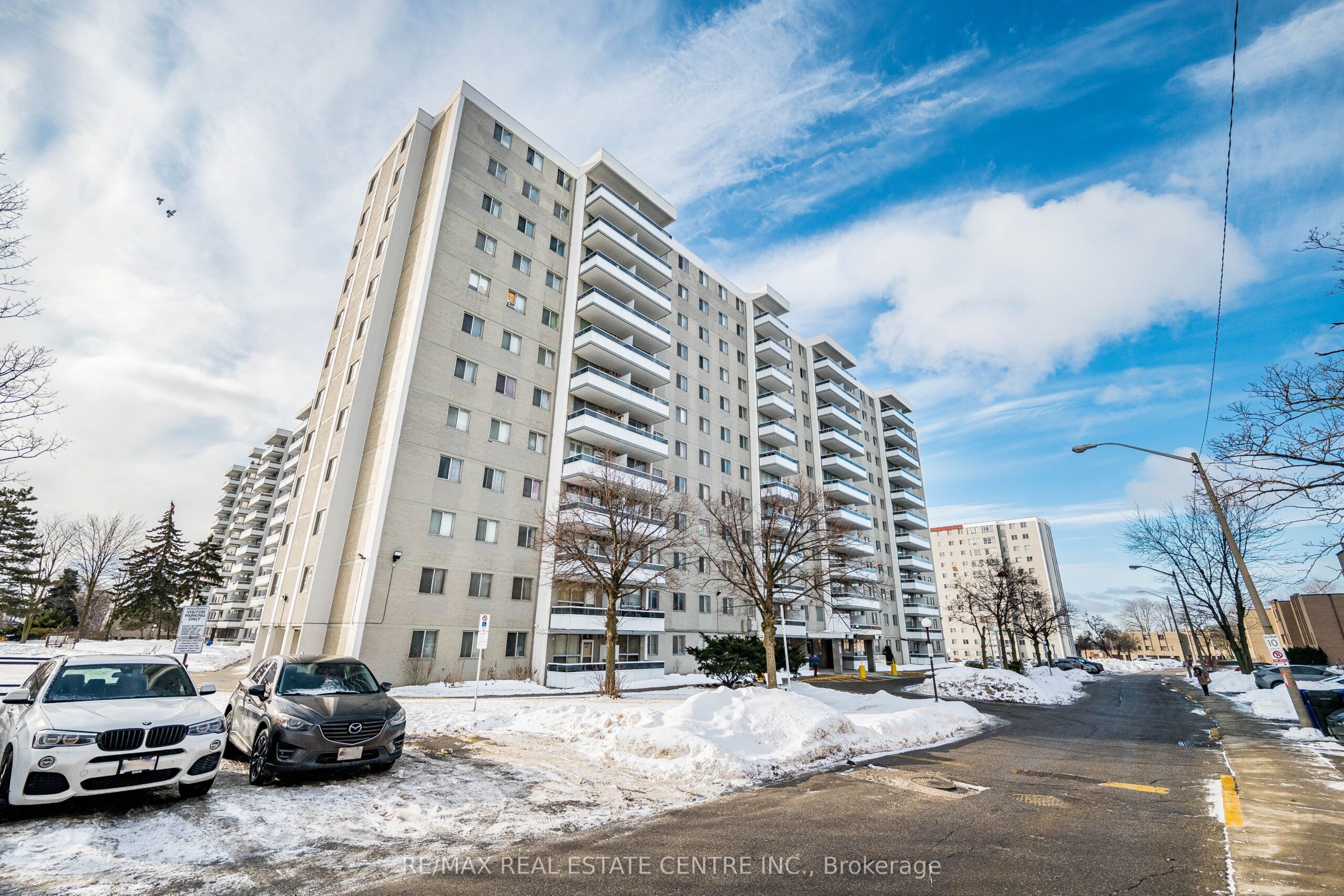 For Sale: 200 Lotherton Pathway Pathway 509, Toronto W04, ON M6B 2G8, Toronto W04, ON