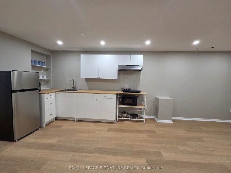 For Lease: 971 Ledbury Crescent BSMT, Mississauga, ON L5V 2R3, Mississauga, ON