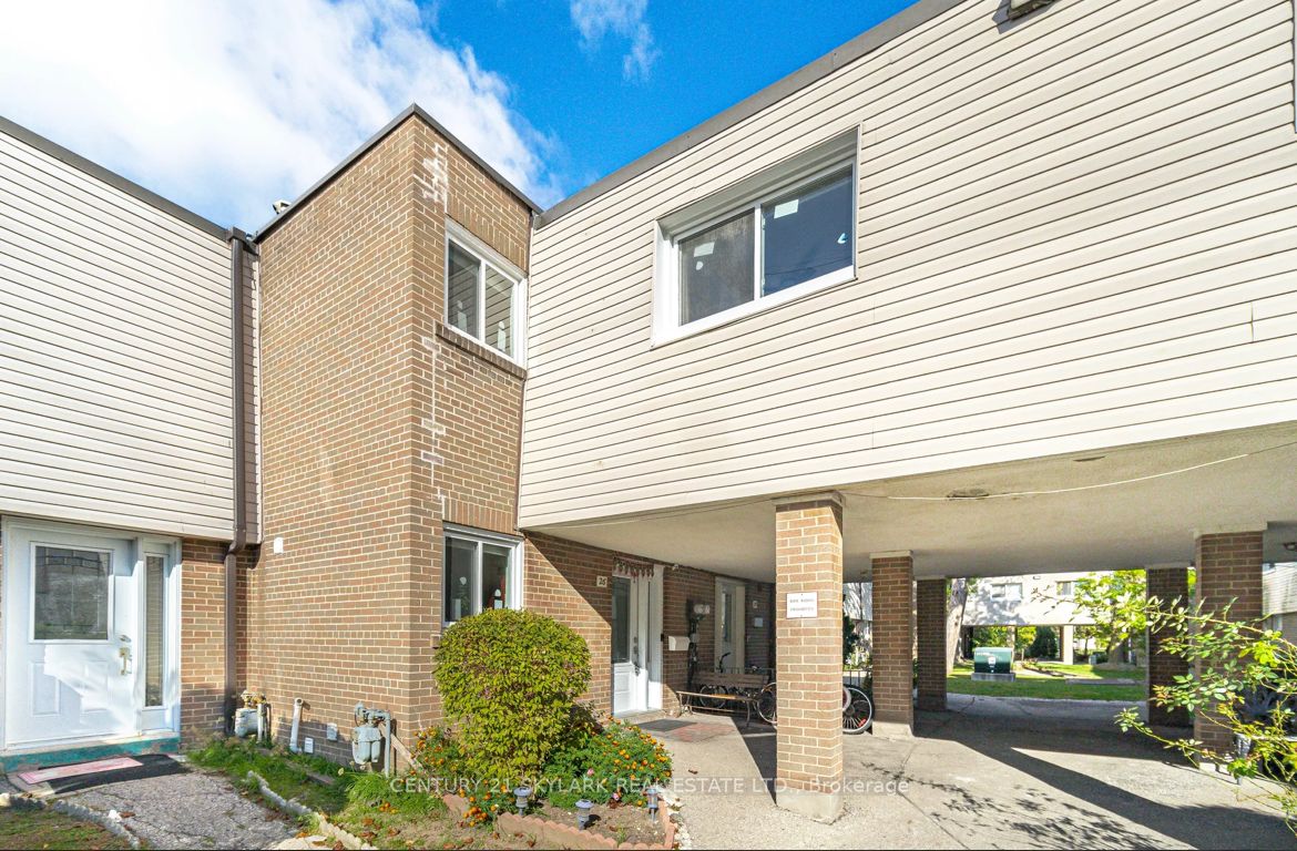 For Sale: 435 Silverstone Drive 26, Toronto W10, ON M9V 3K7, Toronto W10, ON