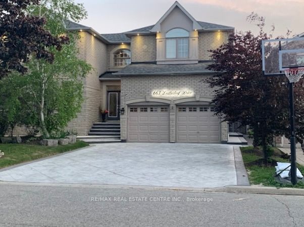 For Lease: 663 Leatherleaf Drive Bsmt, Mississauga, ON L4Z 3Z1, Mississauga, ON