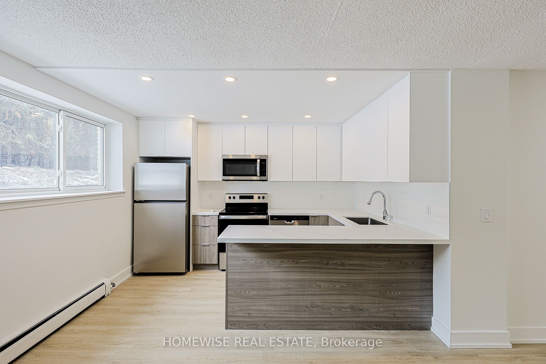 For Lease: 81 Ontario Street 4, Clarington, ON L1C 2S6, Clarington, ON