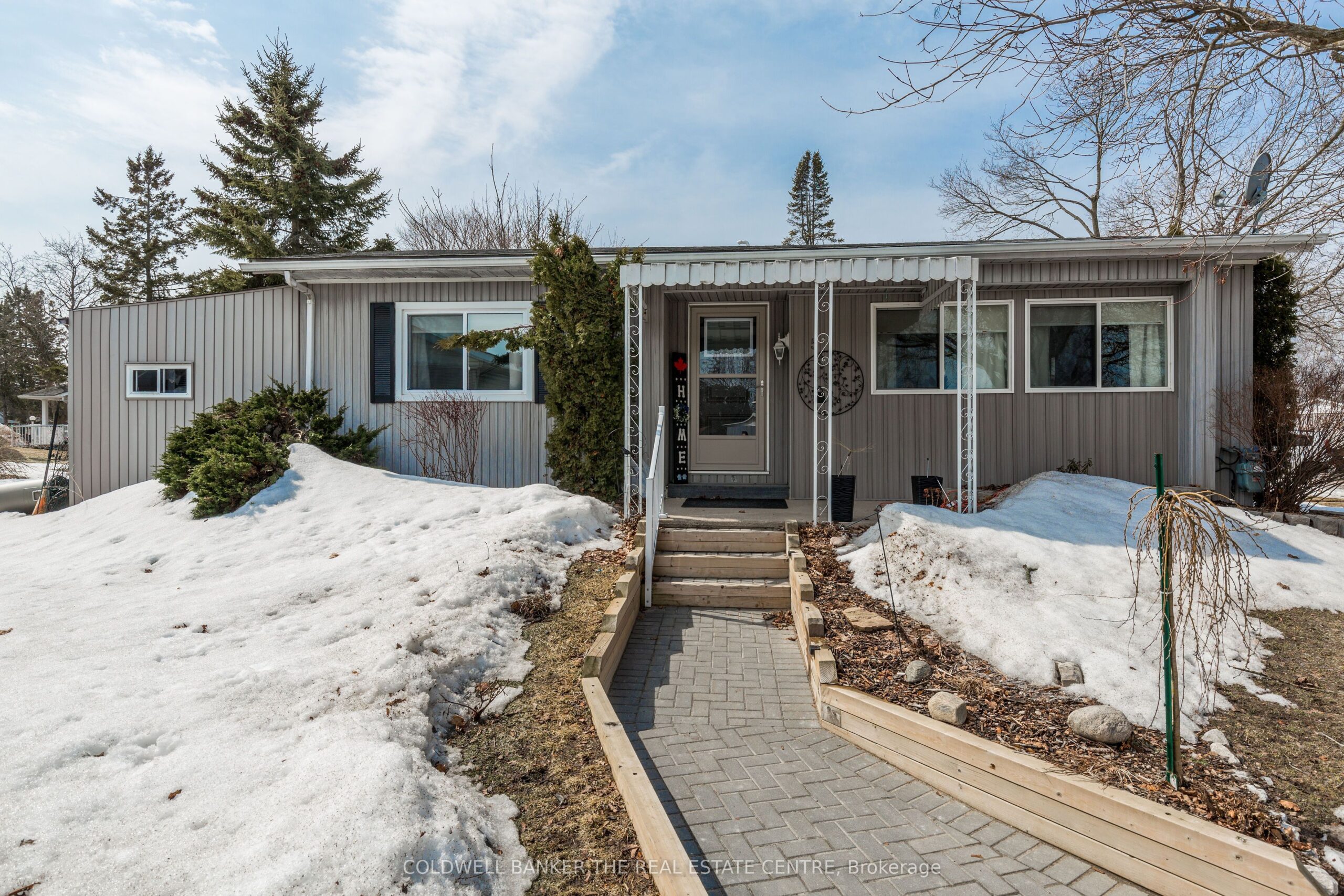For Sale: 5 Broadway Avenue, Innisfil, ON L9S 1M9, Innisfil, ON
