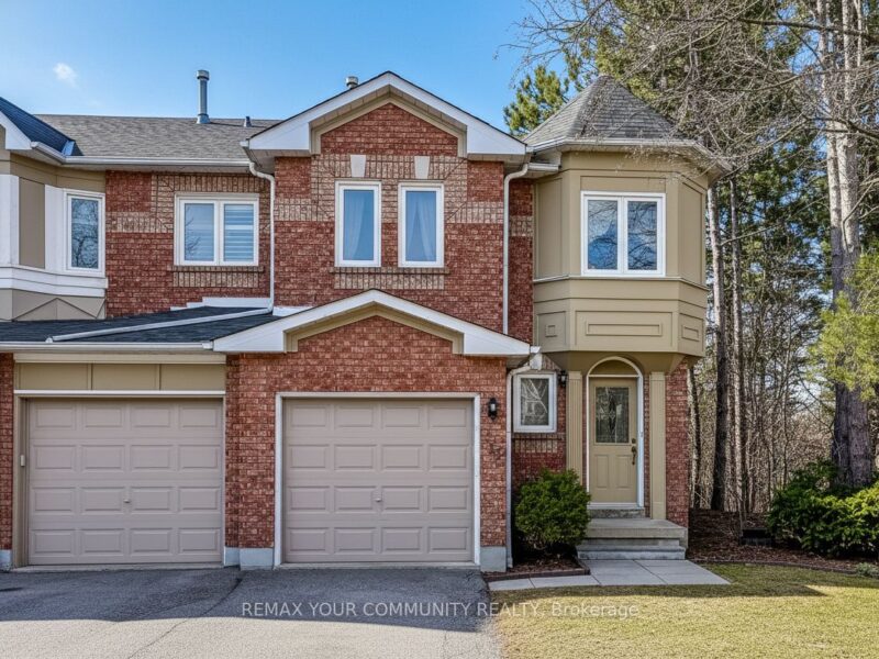 For Sale: 923 Caribou Valley Circle, Newmarket, ON L3X 1W9, Newmarket, ON