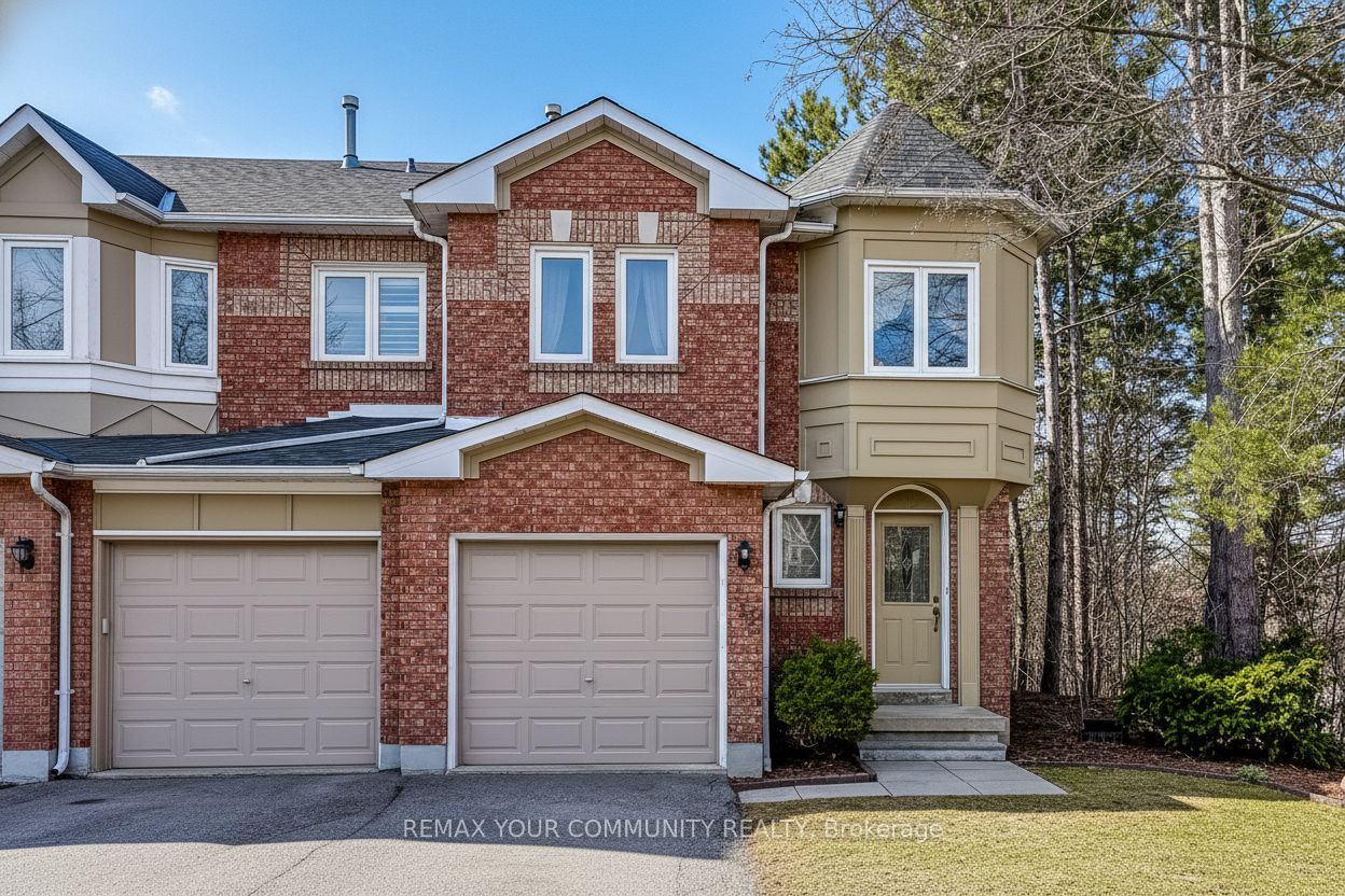 For Sale: 923 Caribou Valley Circle, Newmarket, ON L3X 1W9, Newmarket, ON