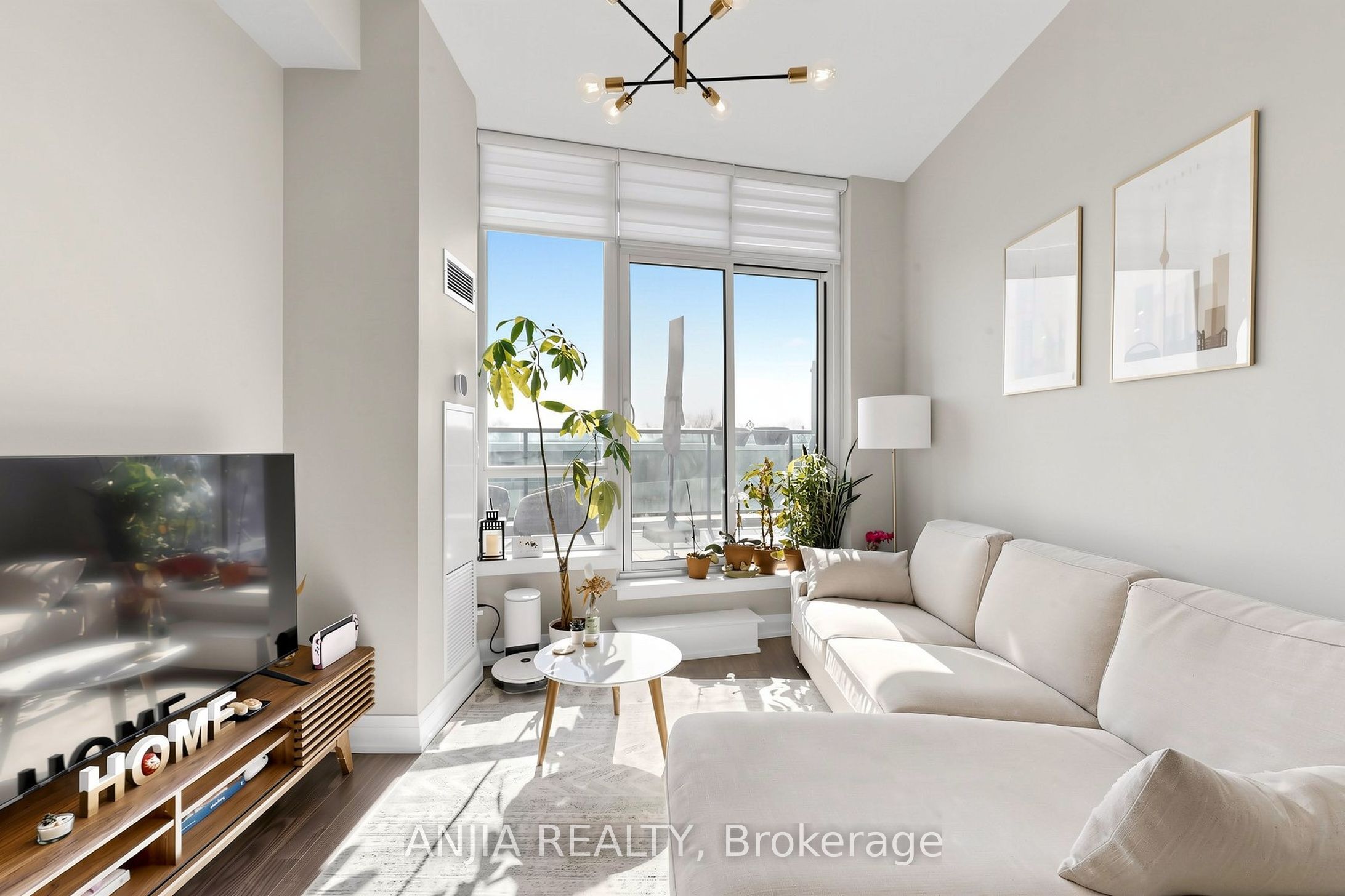 For Sale: 7161 Yonge Street 331, Markham, ON L3T 0C8, Markham, ON