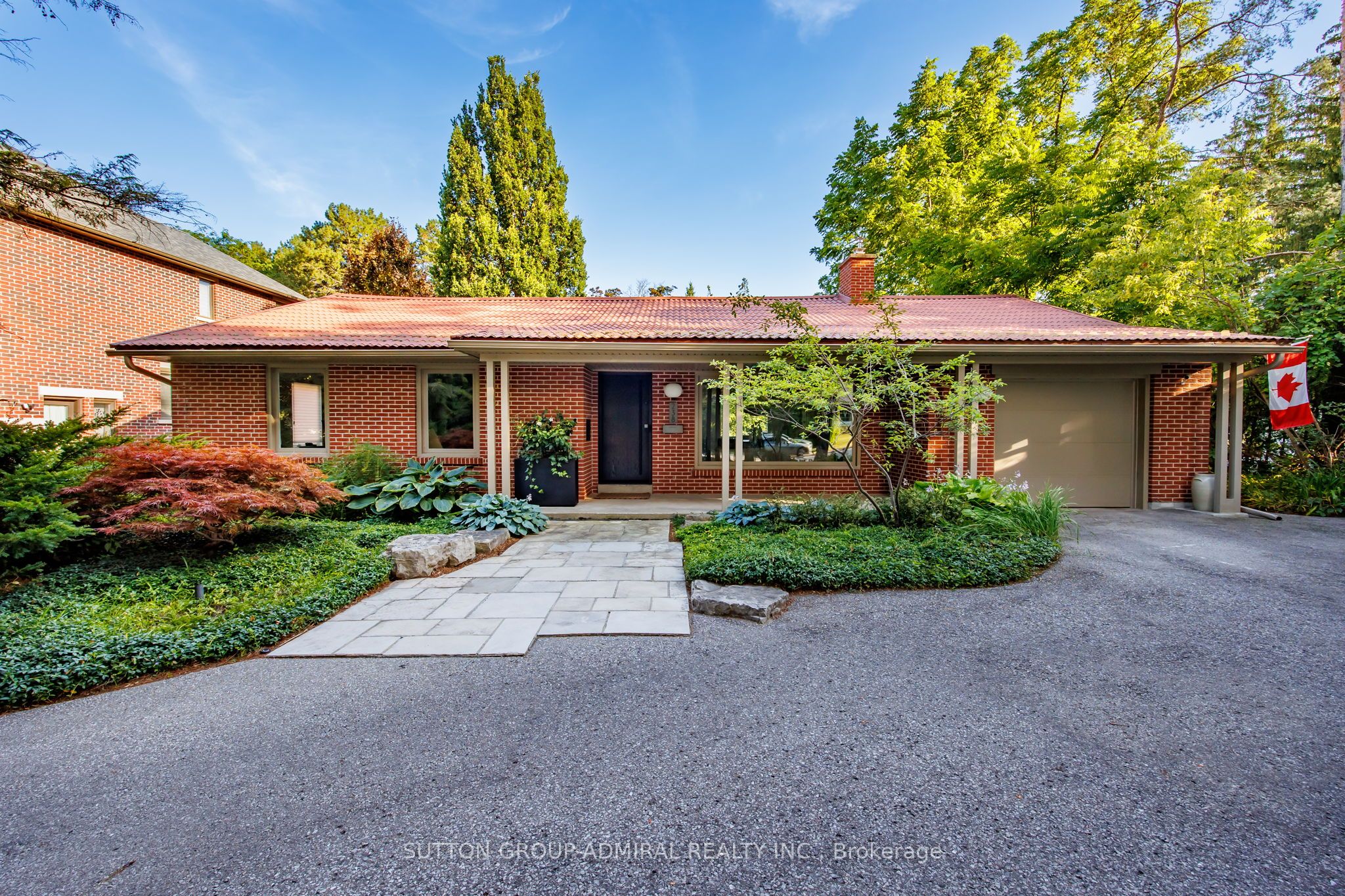 For Sale: 238 Mill Street, Richmond Hill, ON L4C 4B3, Richmond Hill, ON