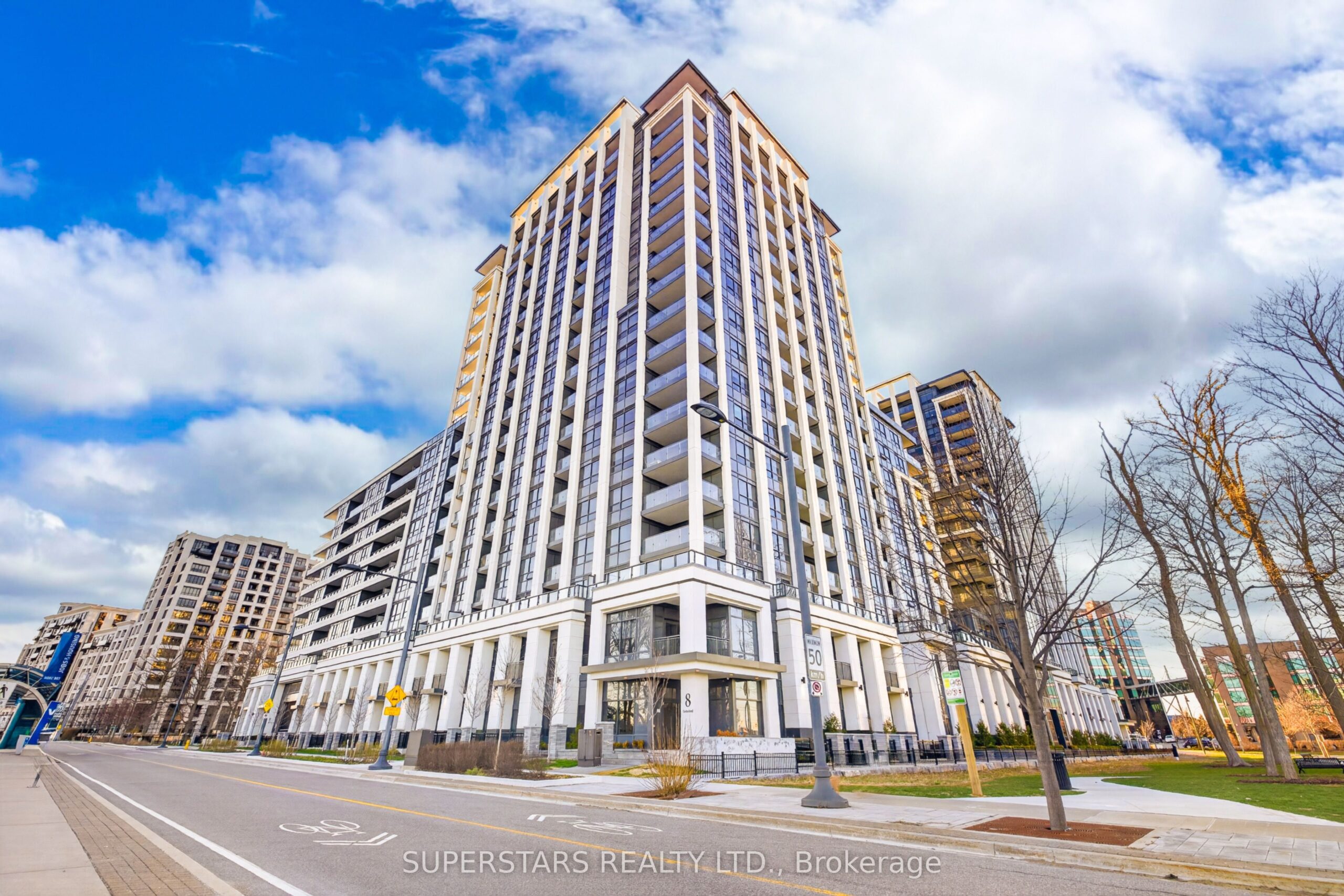 For Sale: 8 Cedarland Drive W118, Markham, ON L6G 0H4, Markham, ON