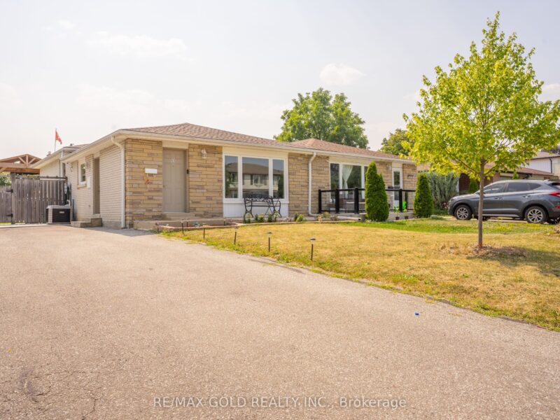 For Sale: 51 Davenport Crescent, Brampton, ON L6T 3L5, Brampton, ON