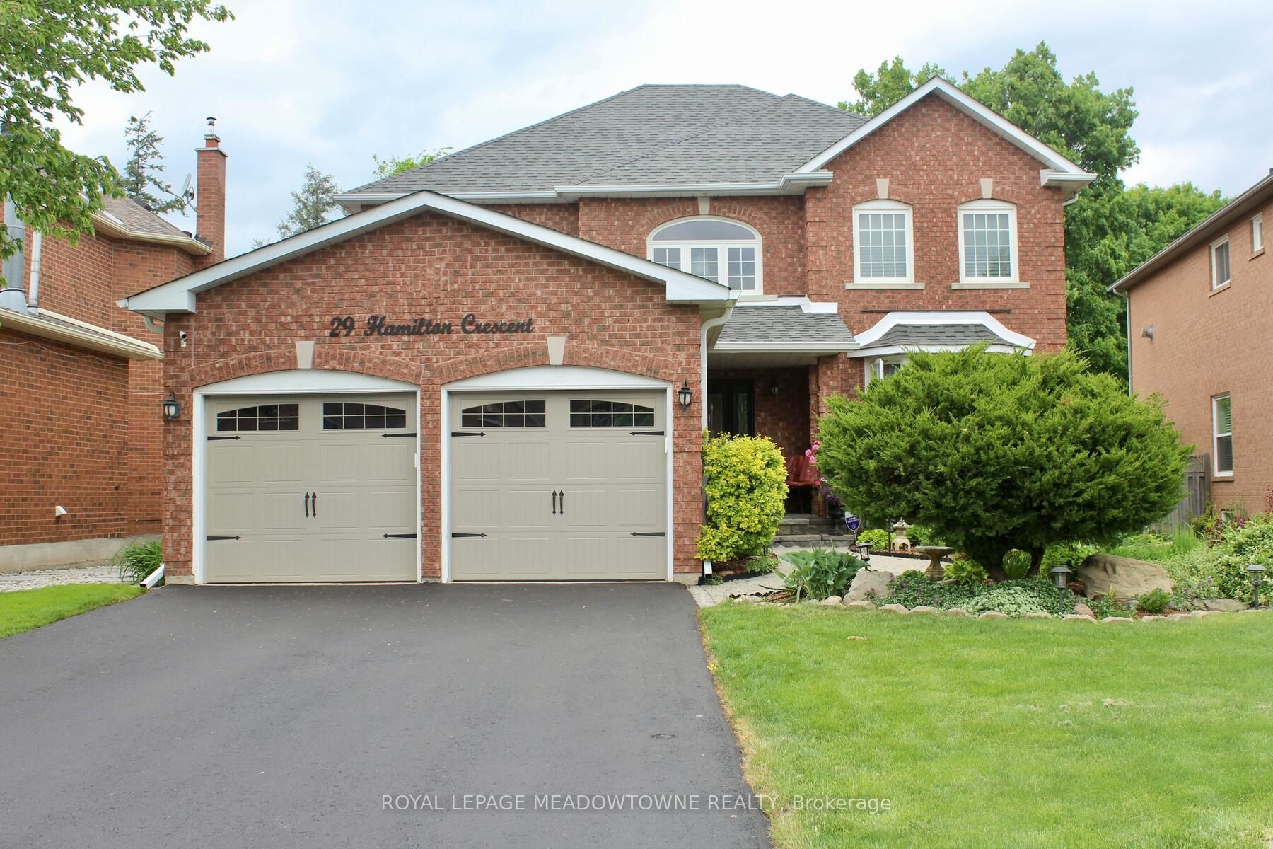 For Sale: 29 Hamilton Crescent, Halton Hills, ON L7G 5K9, Halton Hills, ON