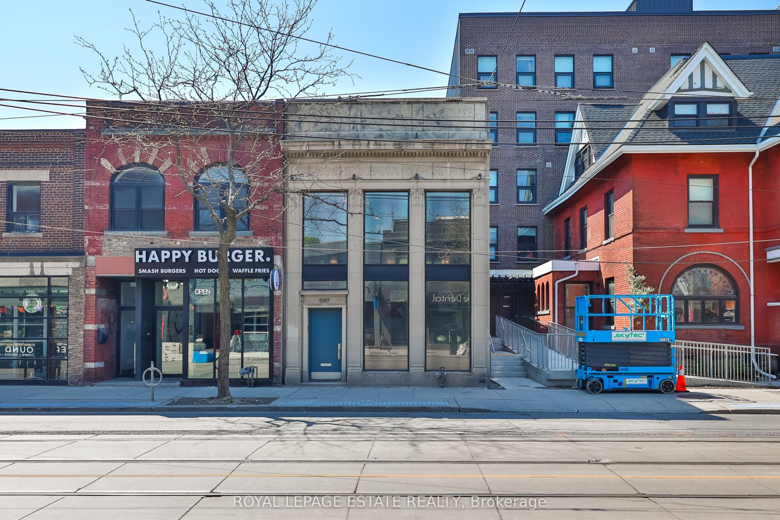For Lease: 687 Queen Street E, Toronto E01, ON M4M 1G6, Toronto E01, ON