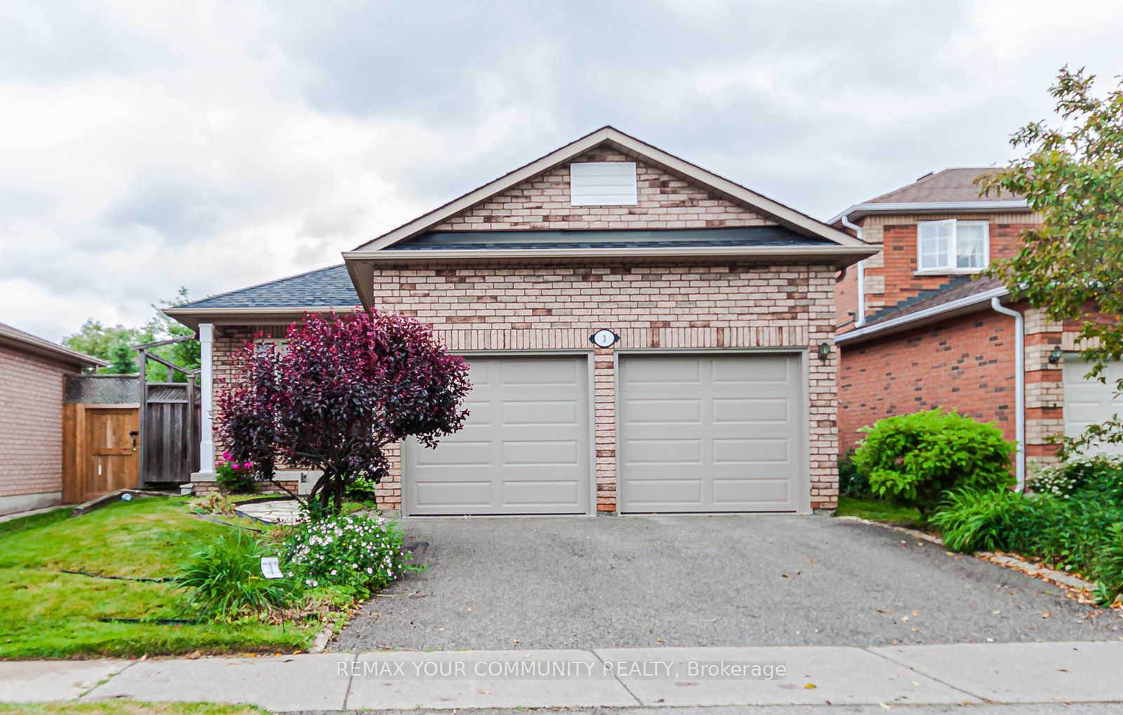For Sale: 3 Paddle Gate, Richmond Hill, ON L4E 3Y2, Richmond Hill, ON
