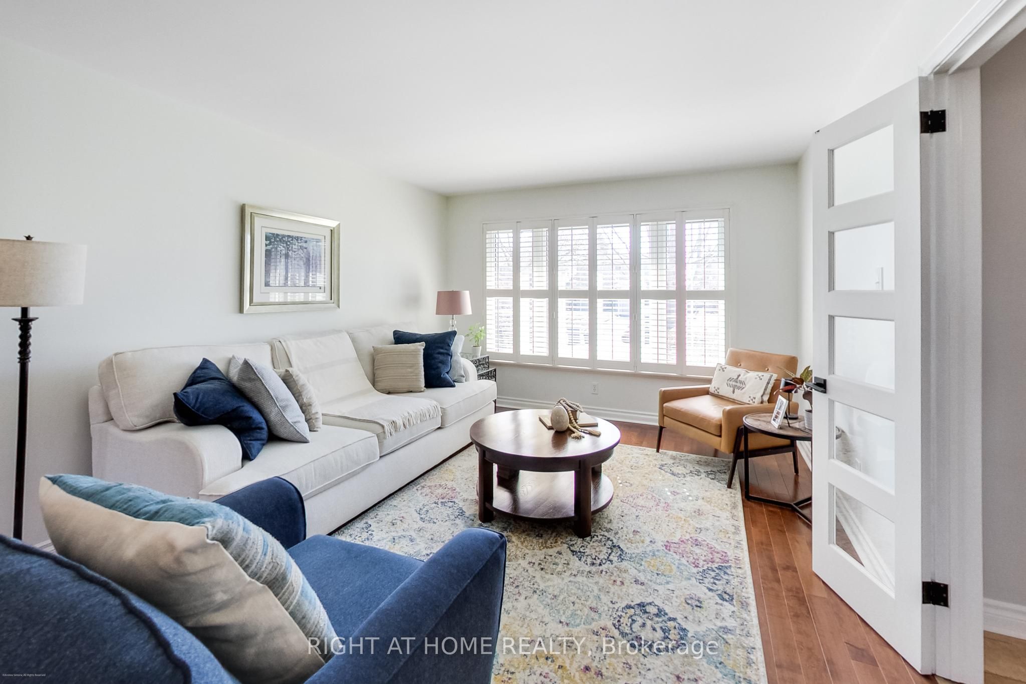 For Sale: 885 Dales Avenue, Newmarket, ON L3Y 5Z6, Newmarket, ON
