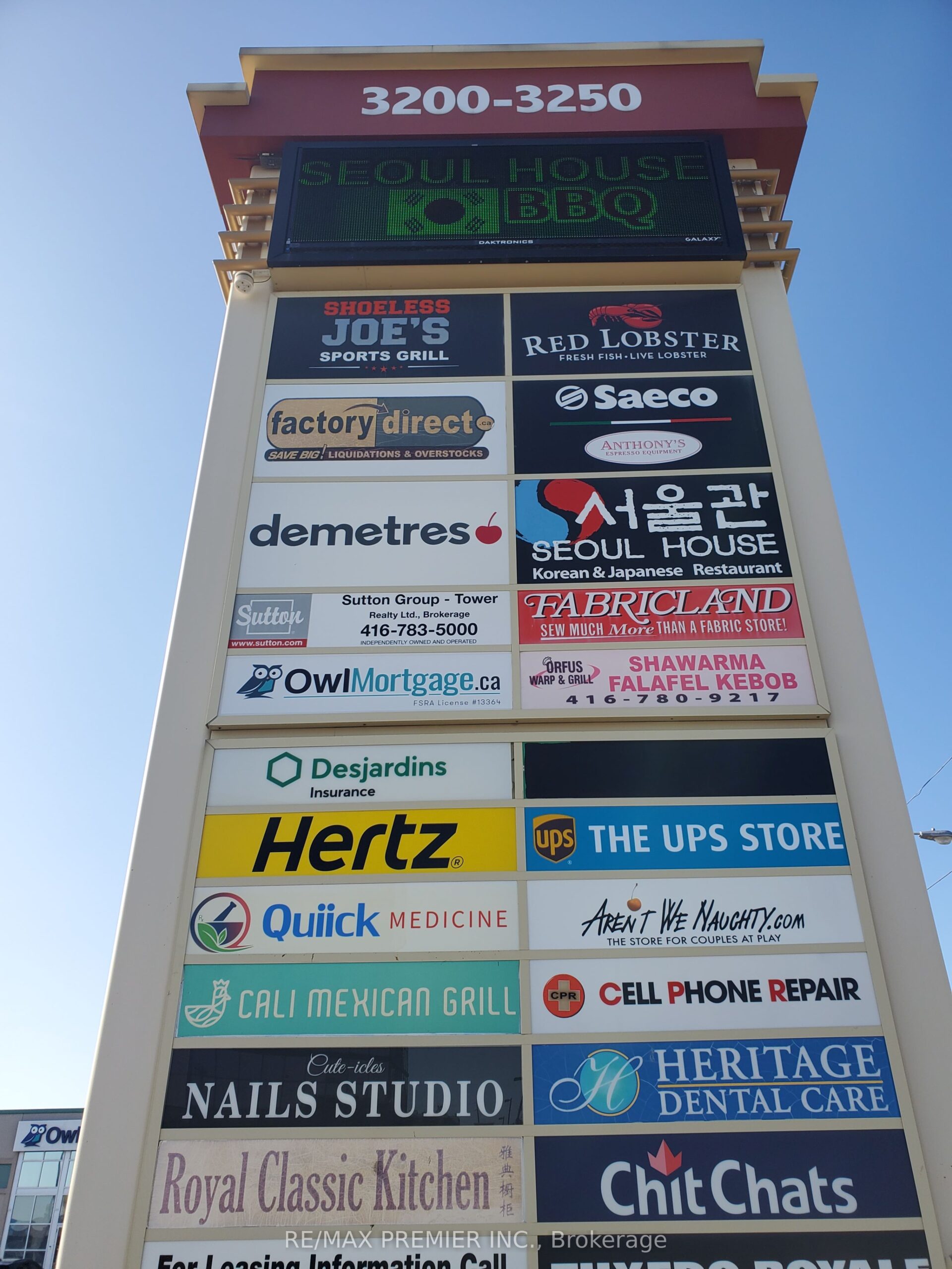 For Lease: 3200 Dufferin Street 421, Toronto W04, ON M6A 2T3, Toronto W04, ON