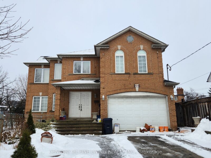 For Lease: 44 Reuben Avenue, Toronto W05, ON M9M 1E5, Toronto W05, ON
