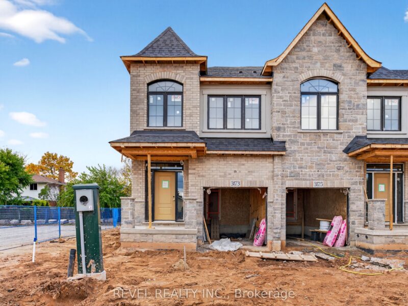 For Sale: 600 Maplehill Drive 1, Burlington, ON L7N 2W3, Burlington, ON