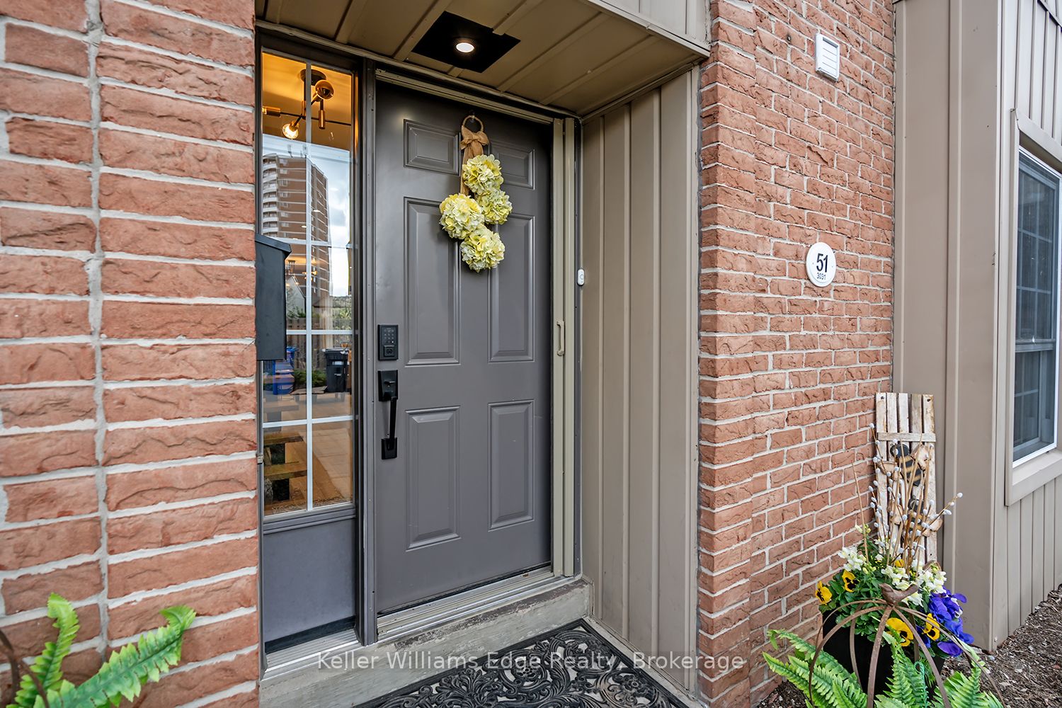 For Sale: 3031 Glencrest Road 51, Burlington, ON L7N 3K1, Burlington, ON