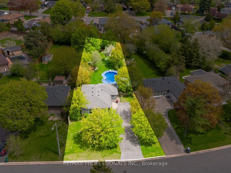 For Sale: 5 Flavian Crescent, Brampton, ON L6T 3P2, Brampton, ON