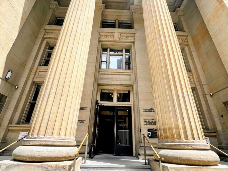 For Lease: 197 Yonge Street 2203, Toronto C08, ON M5B 0C1, Toronto C08, ON