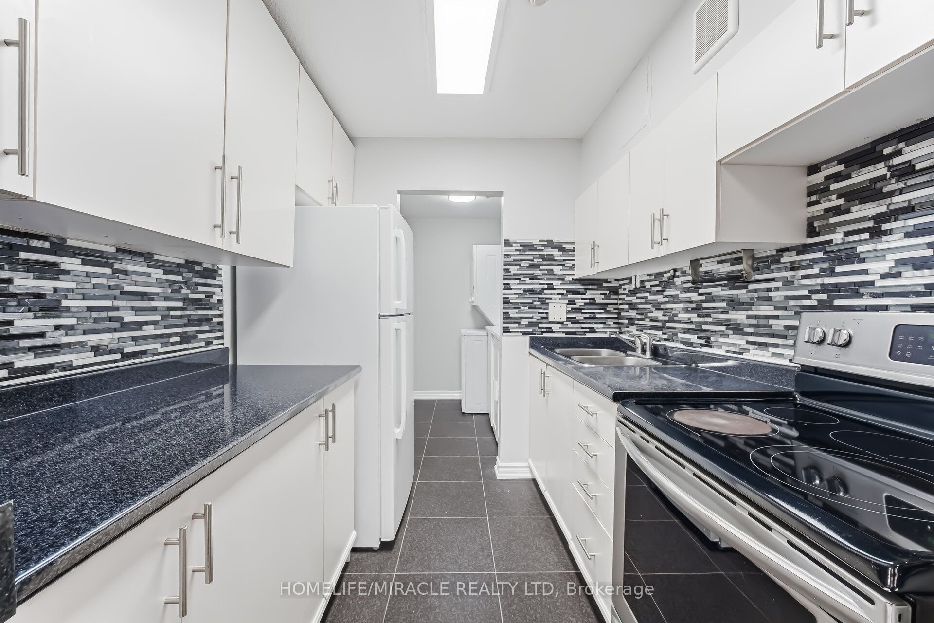 For Sale: 140 Ling Road 103, Toronto E10, ON M1E 4V9, Toronto E10, ON