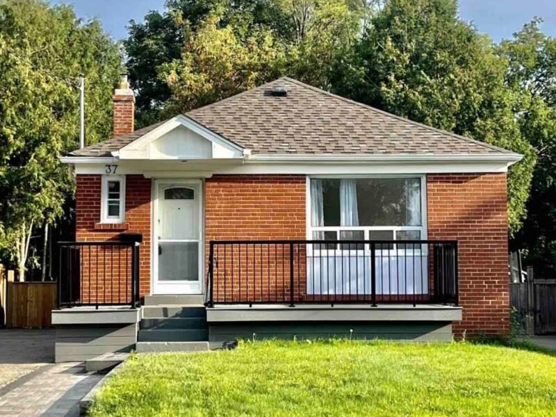 For Lease: 37 Bayard Avenue Main Floor, Toronto E04, ON M1R 4A4, Toronto E04, ON