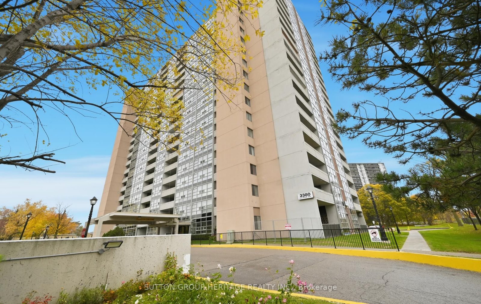 For Sale: 3380 Eglinton Avenue E PH07, Toronto, ON M1J 3L6, Toronto E08, ON