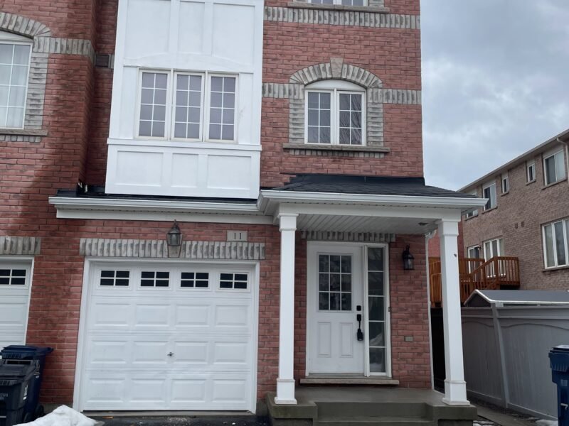 For Lease: 11 Etienne Street Upper, Toronto E04, ON M1L 0A2, Toronto E04, ON
