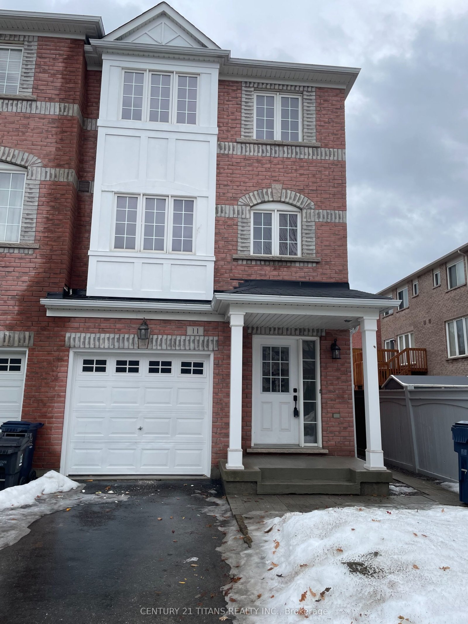 For Lease: 11 Etienne Street Upper, Toronto E04, ON M1L 0A2, Toronto E04, ON