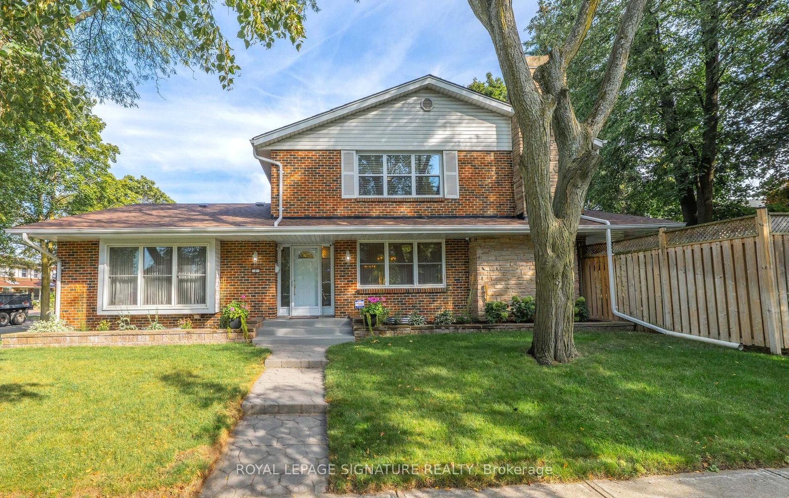For Sale: 2 Gablehurst Crescent, Toronto E05, ON M1T 2L2, Toronto E05, ON