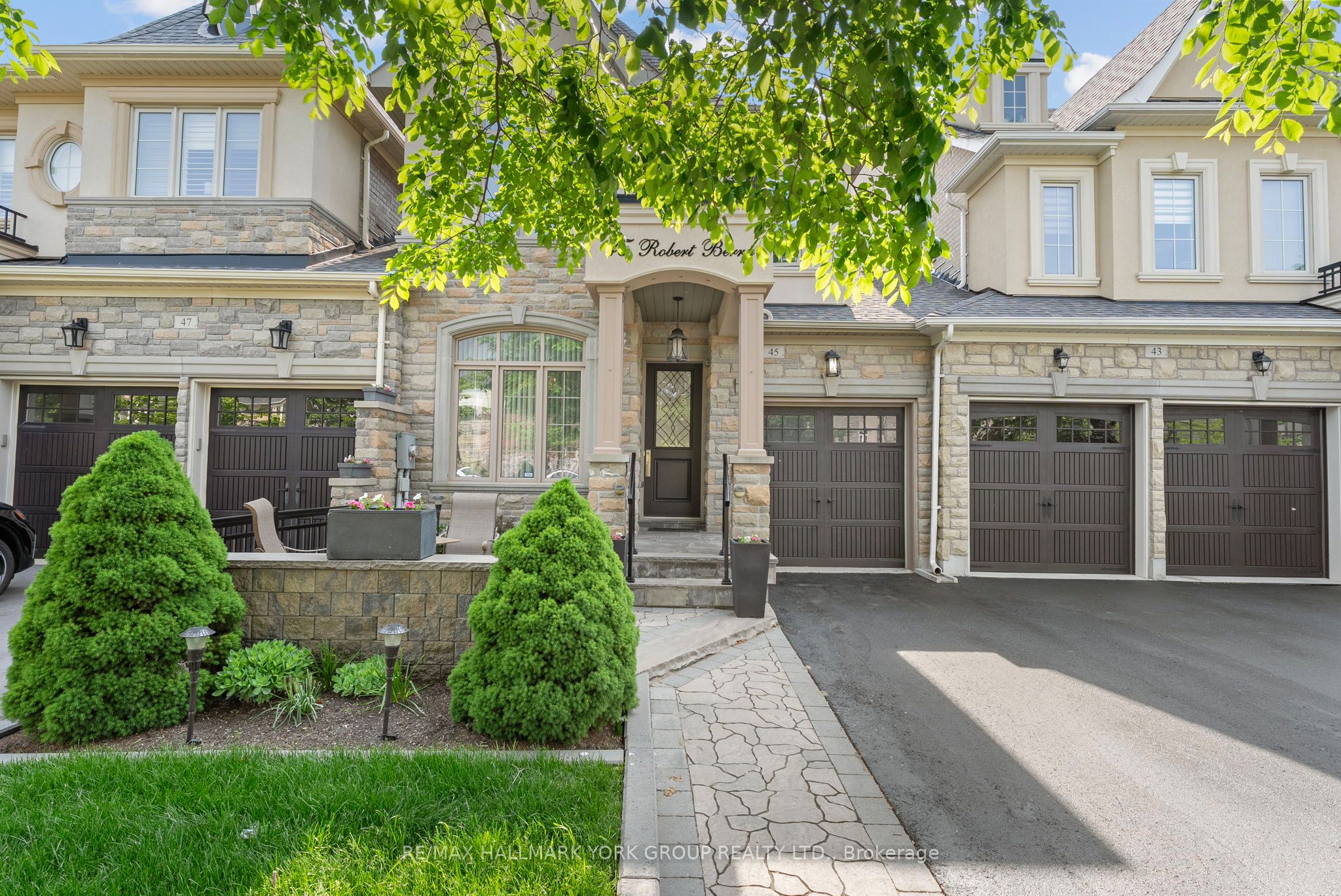 For Sale: 45 Robert Berry Crescent, King, ON L7B 1L6, King, ON