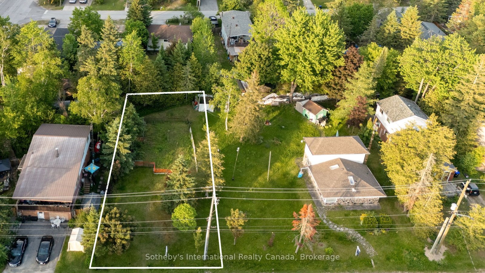 For Sale: 19 62nd Street S, Wasaga Beach, ON L9Z 1V5, Wasaga Beach, ON