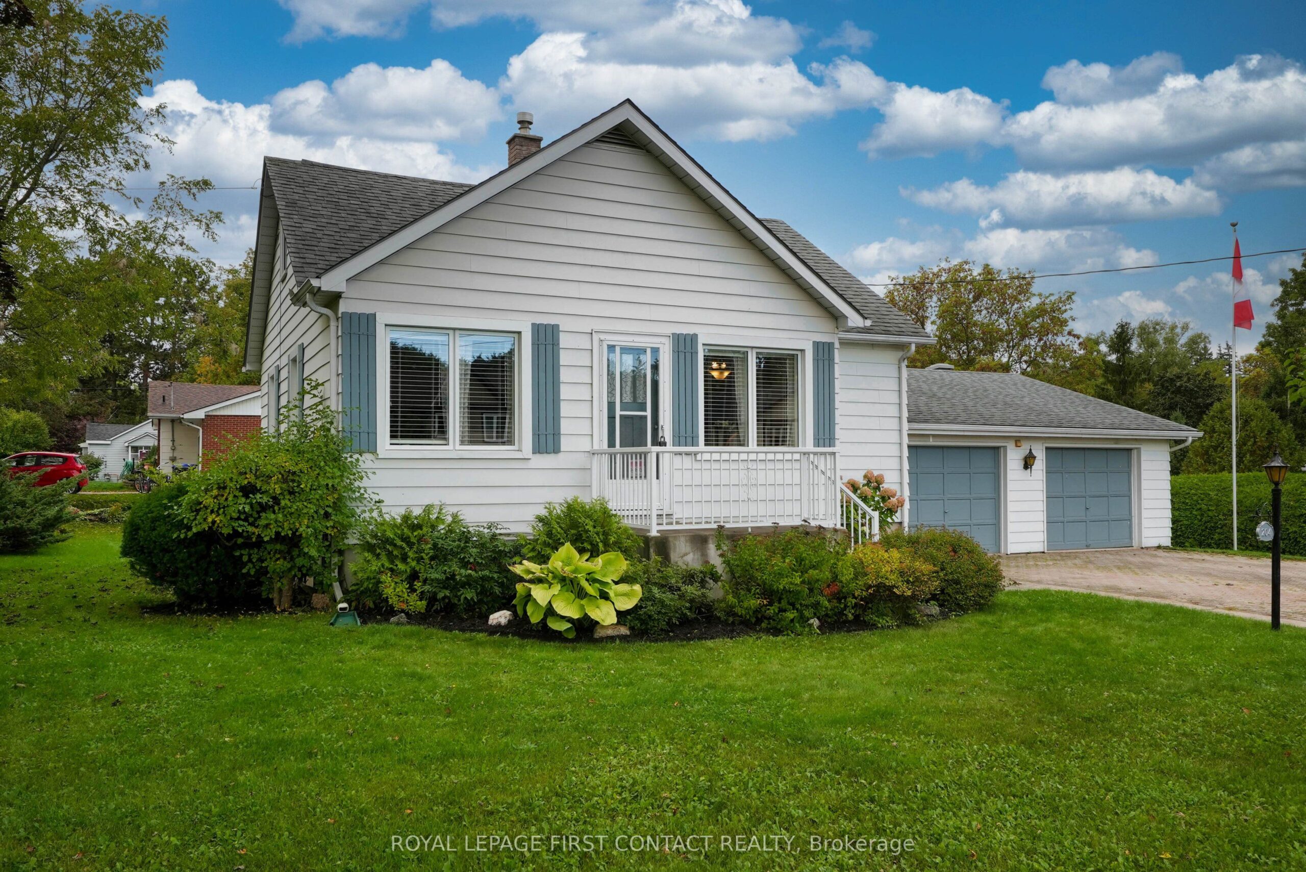 For Sale: 204 Dominion Drive, Clearview, ON L0M 1S0, Clearview, ON