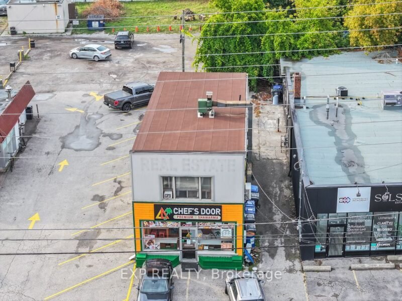 For Sale: 723 Lakeshore Road E, Mississauga, ON L5G 1J7, Mississauga, ON