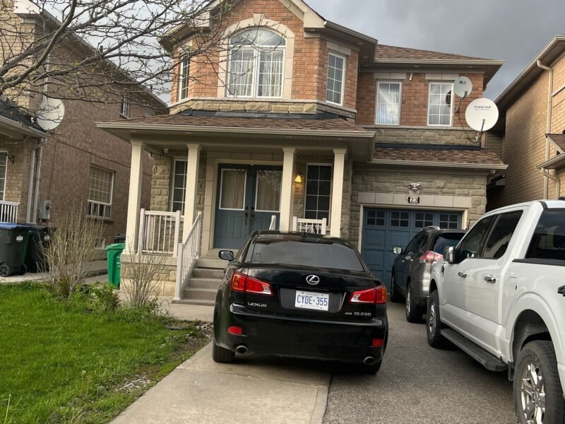 For Lease: 23 Snowdrift Trail, Brampton, ON L6R 3K2, Brampton, ON