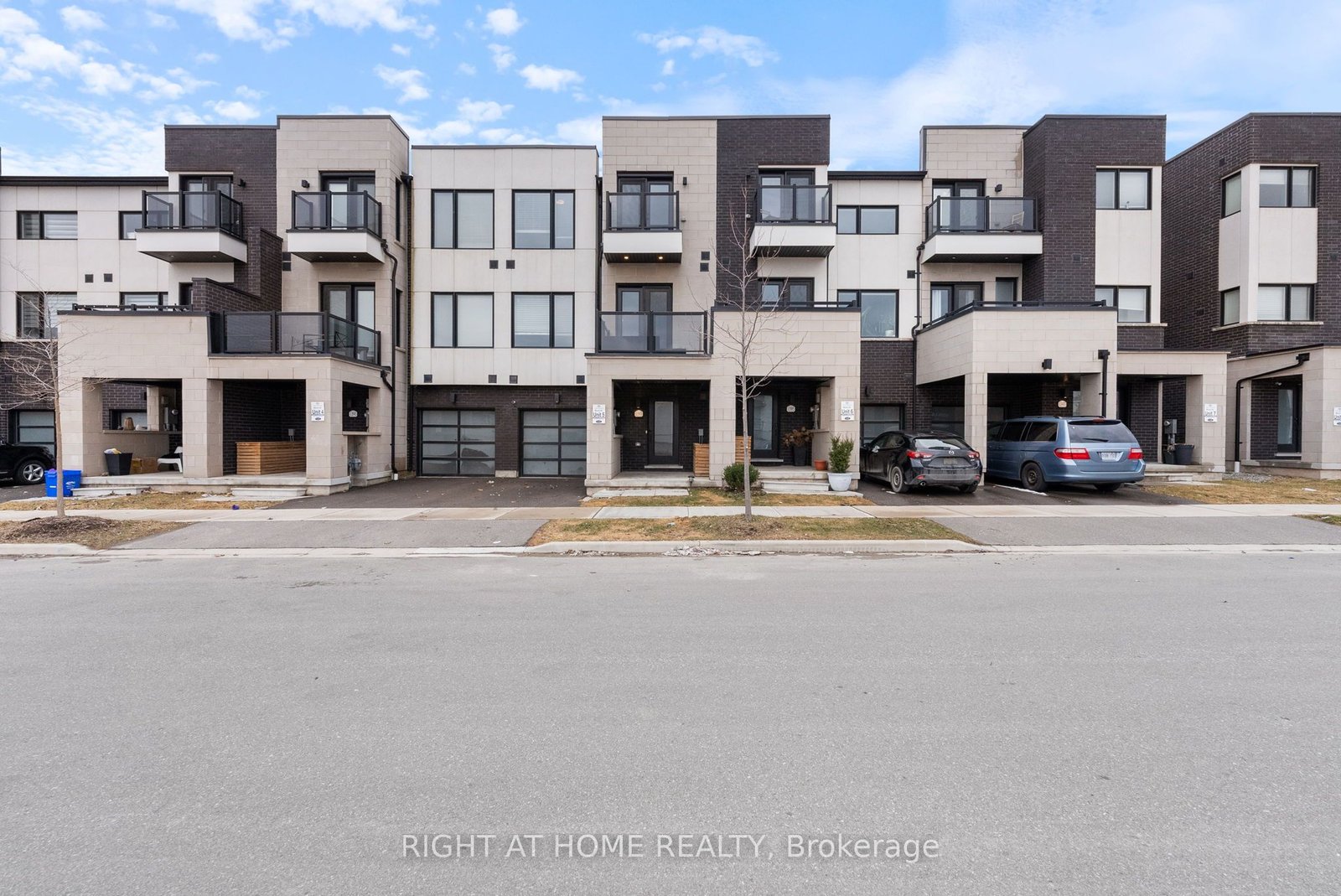 For Lease: 1393 Clarriage Court, Milton, ON L9E 1L6, Milton, ON