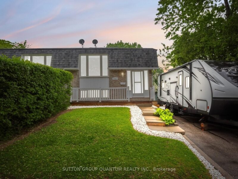For Sale: 2363 Holyhead Drive, Burlington, ON L7P 3V2, Burlington, ON