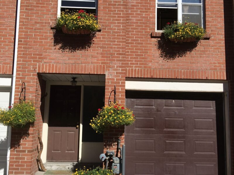 For Lease: 13 Portneuf Court, Toronto, ON M5A 4E4, Toronto C08, ON