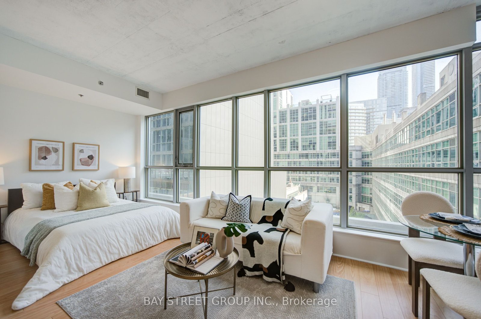 For Sale: 375 King Street W 403, Toronto, ON M5V 1K5, Toronto C01, ON